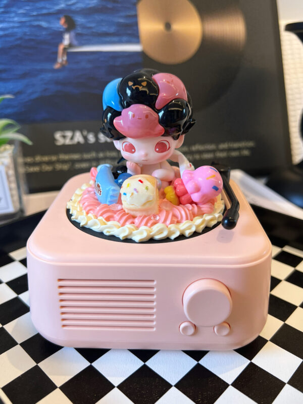 Dimoo Series Handmade Bluetooth Speaker & Mug with High Quality Authenic doll , Portable Wireless, for Home/Party/Present, Electronic Gadgets, Birthday Gift .