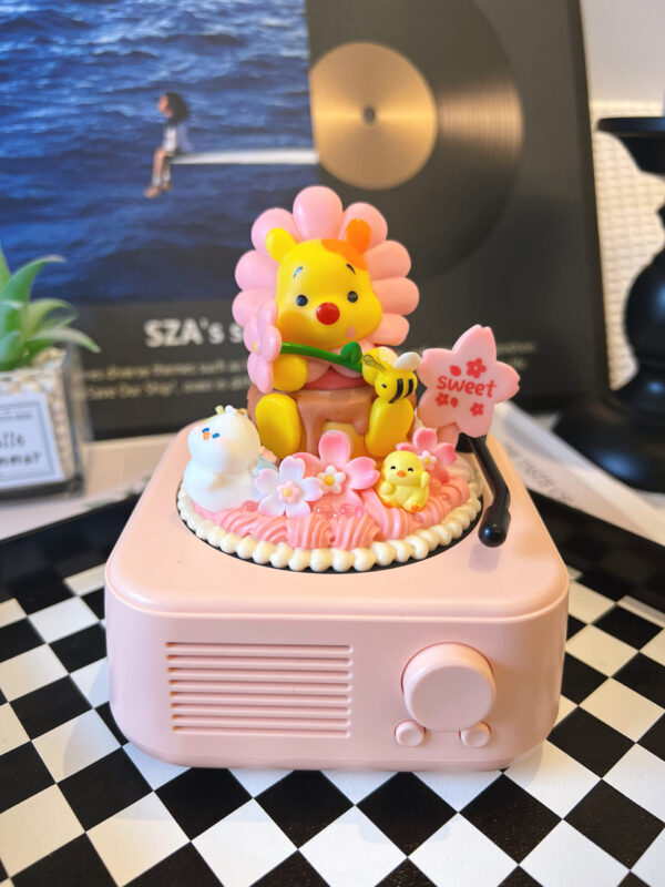 Winnie the Pooh Bluetooth Speaker – Handmade Cream Glue Aesthetic Wireless Speaker | Cute Kawaii Gift for Fans